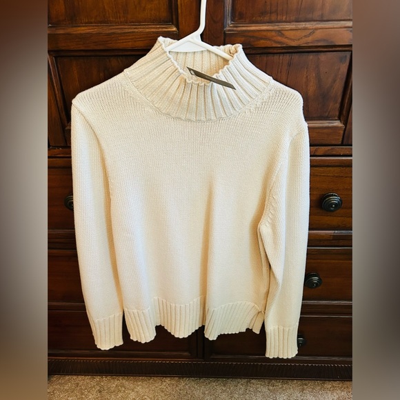 NWT J. Crew Cream 100% Cotton Turtleneck Ribbed-Hem Sweater, Size Medium - Picture 8 of 16